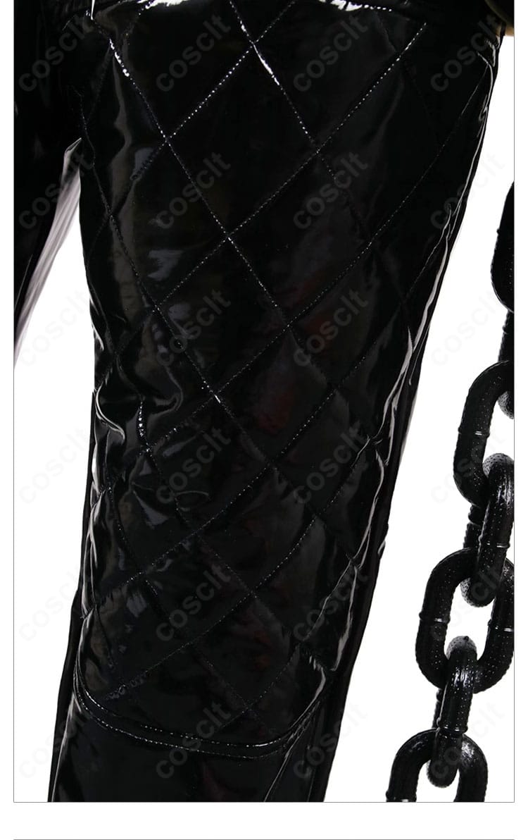 パンツのレッグメッシュ装飾ディテール（通気性と視覚効果）