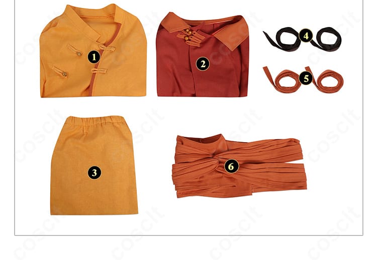 アン 実写ドラマ版コスプレ衣装セット内容。トップス、マント、ズボン、コルセットベルトの4点を並べた展示。