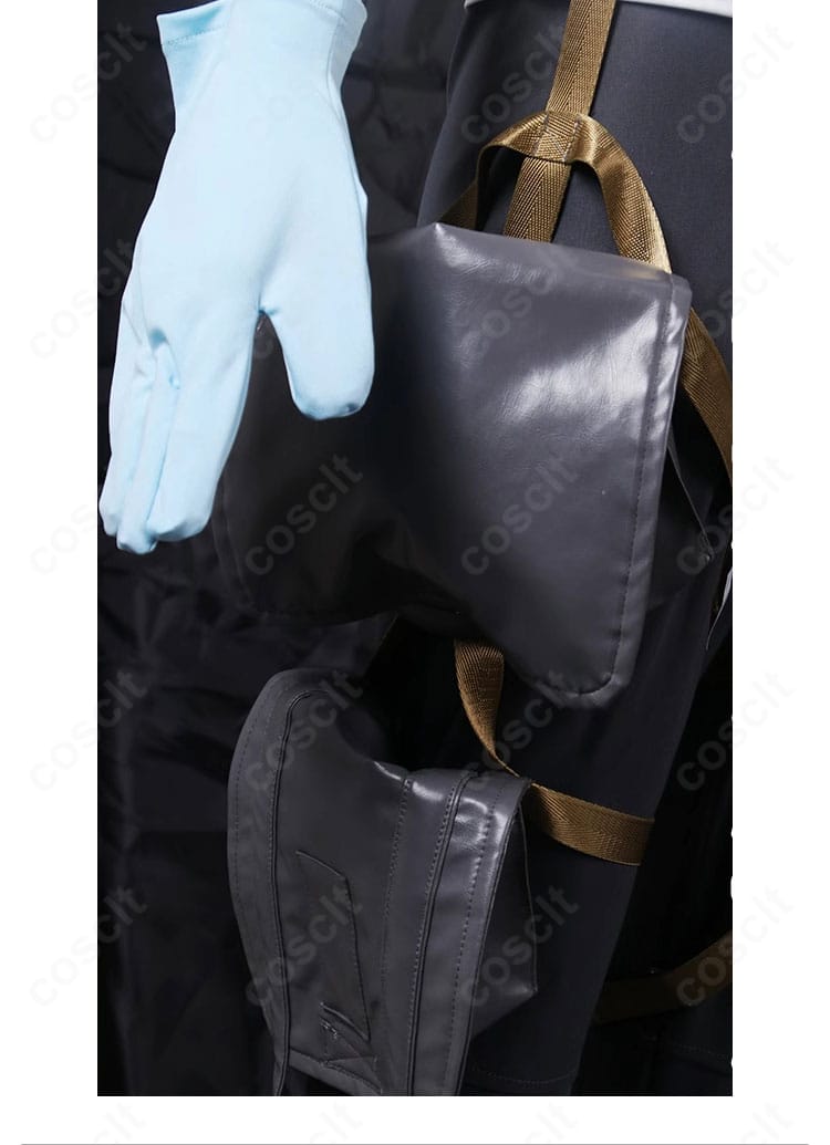 ライフライン衣装の右脚ポーチとベルトの固定方法が分かるアップ