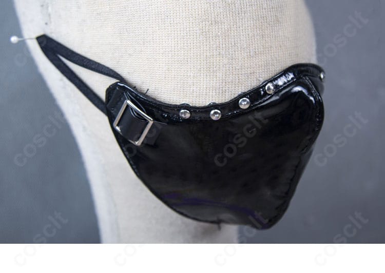 メイデン衣装のマスク側面装飾と立体パーツの質感