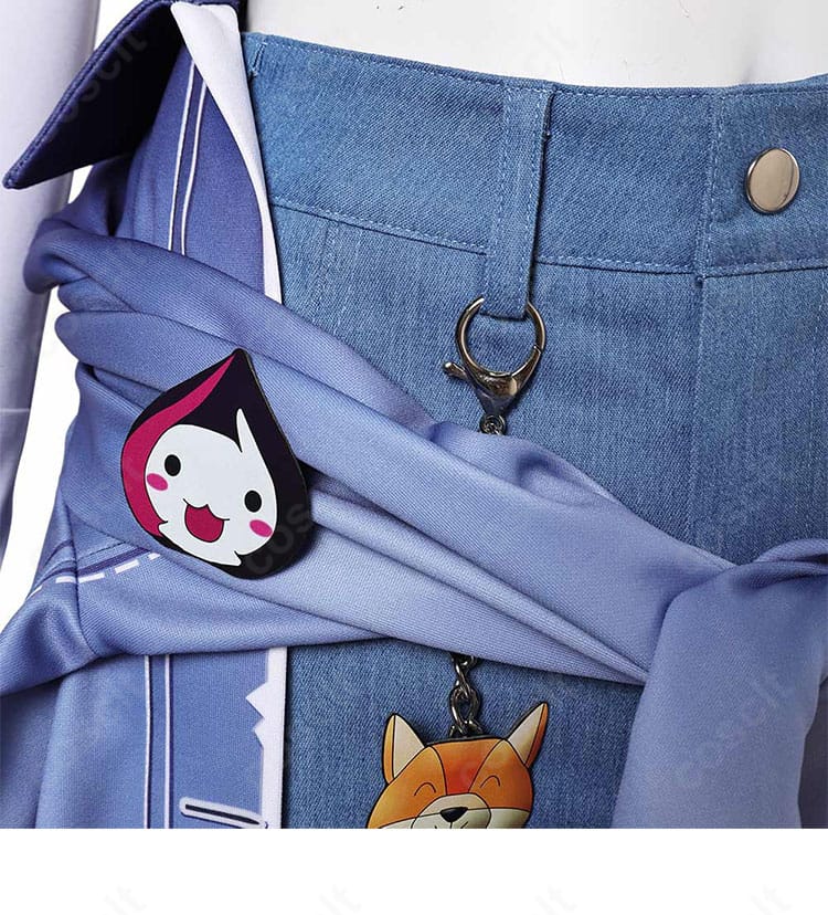 キリコ衣装のショートパンツ装飾ディテール画像。配色切替と縫製ラインを確認