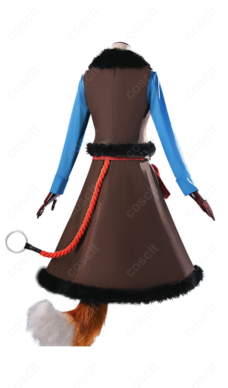 狼と香辛料 ホロ コスプレ衣装の背面全身。大きな腰の蝶結びとスカートのラインが分かる角度