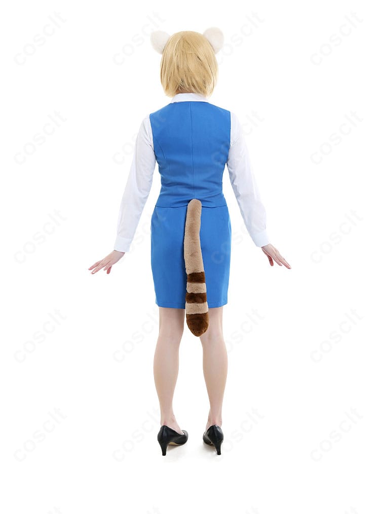 烈子オフィス制服コスプレ背面。ベストの後ろ丈やスカートのバックライン、尻尾の取り付け位置が分かる。