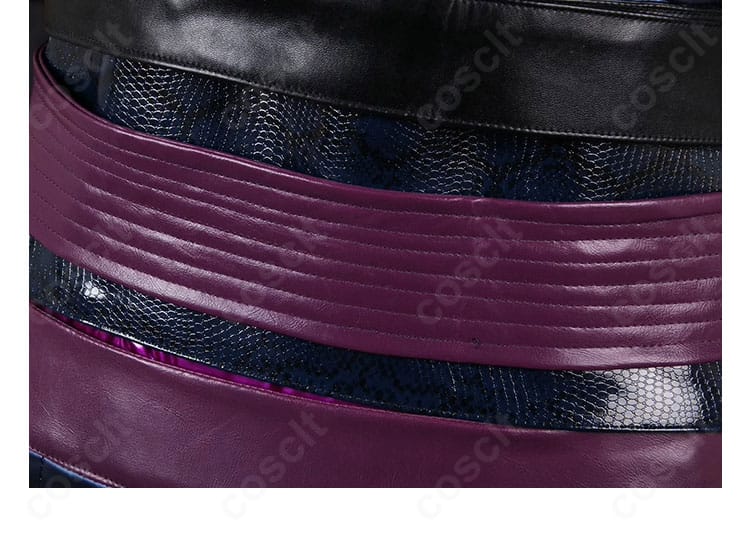 マル衣装 腰部の装飾ディテール。ベルト周りの配置と重厚感ある意匠を表現。