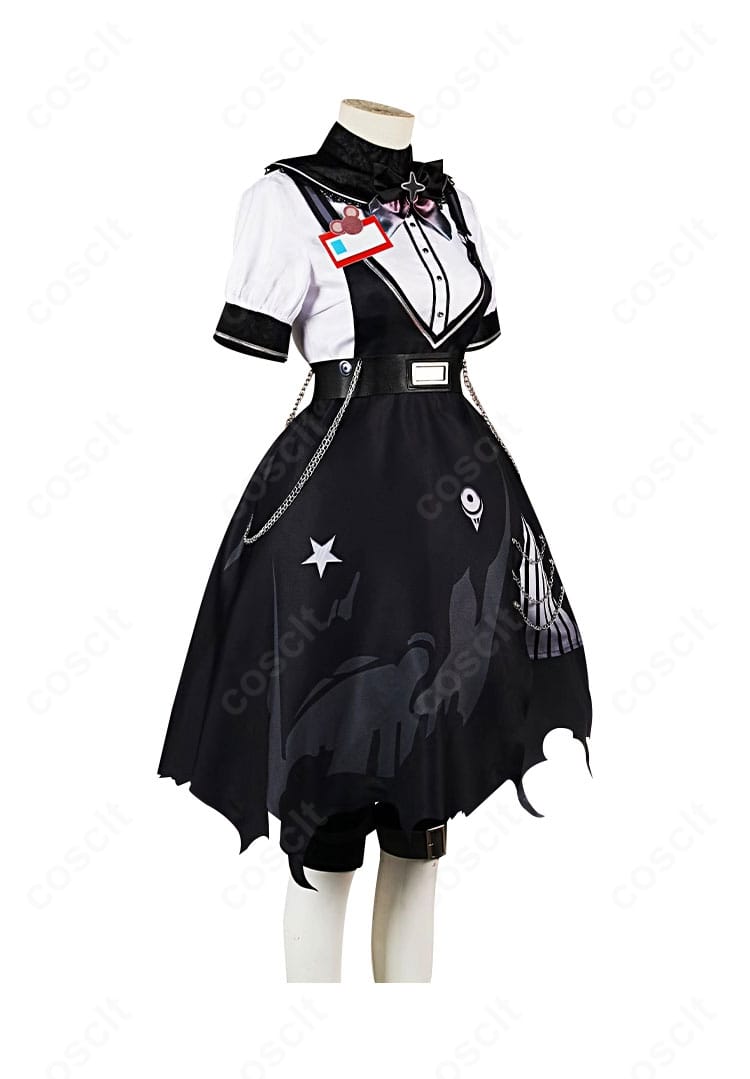 インナー（ワンピース）側面ディテール。ウエストラインと生地の重なり