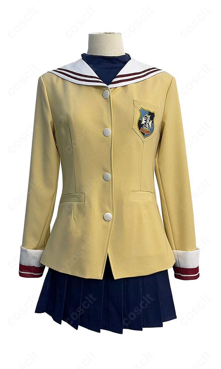 古河渚コスプレ衣装の正面全体。ベージュコートとネイビースカートの配色、胸ポケット紋章を確認