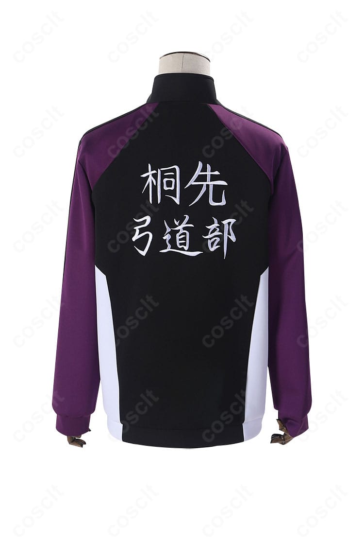 『ツルネ』桐先高校弓道部 コスプレ衣装の背面ディテール。後ろ身頃のライン配置と作り込みを確認。