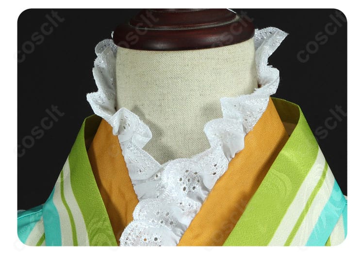 天祥院英智 慕情喫茶の襟元ディテール。繊細な襟飾りとパイピングがエレガント。