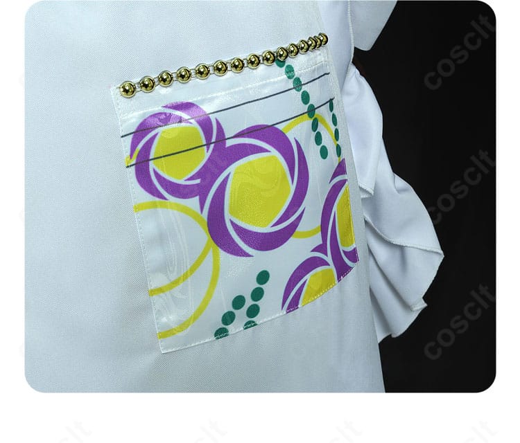 ウエスト周りのポケット風装飾。実用性とデザイン性を両立した意匠。