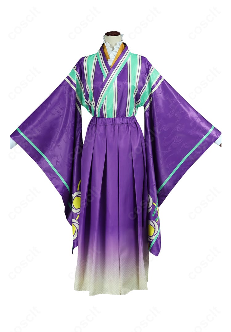 胸元の刺繍とチェーン装飾のディテール。椎名ニキ 微熱喫茶衣装の質感と縫製を強調。