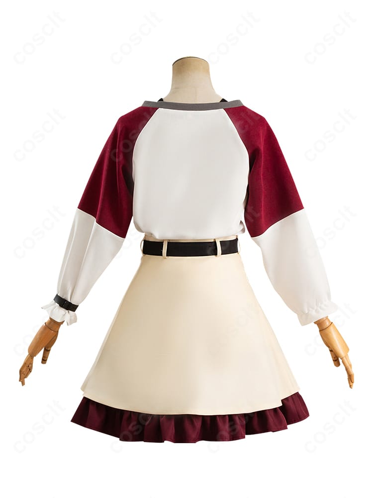 光月まひる コスプレ衣装の背面。バックシルエットと丈感、後ろベルトの収まりを示す画像