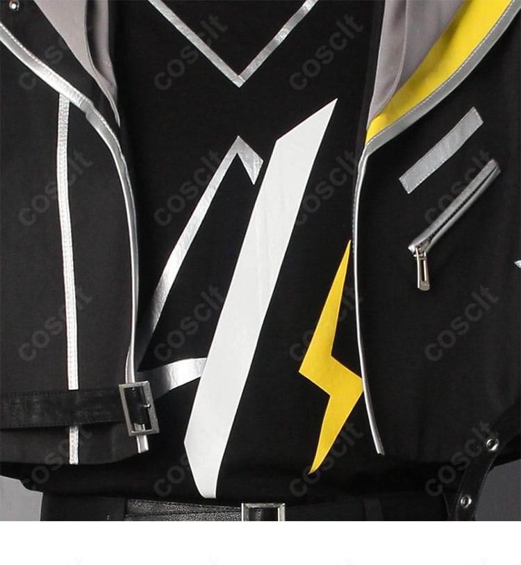 レオナルド・ライト・Jr 衣装の腰部装飾アップ。ベルトとウエストポーチの質感と位置関係の詳細