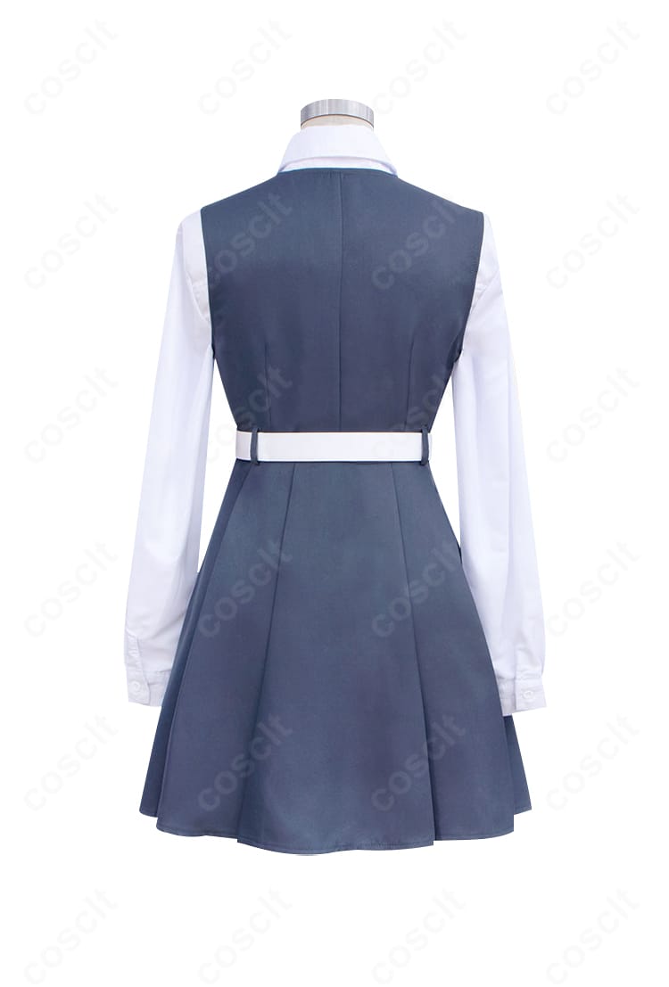 木野ひまり コスプレ衣装の背面。背中のラインやスカートの落ち感、ベルトの収まりまで再現したバックショット。