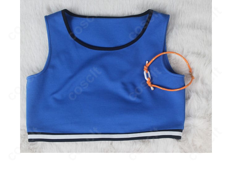 インナーの縫製と素材感ディテール。肌当たりと動きやすさに配慮した作り。