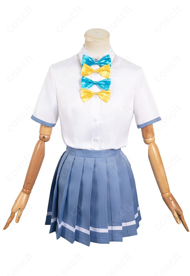 正面全体像。シャツとプリーツスカート、蝶結び、靴下のバランスが分かる八奈見杏菜コスプレ衣装。