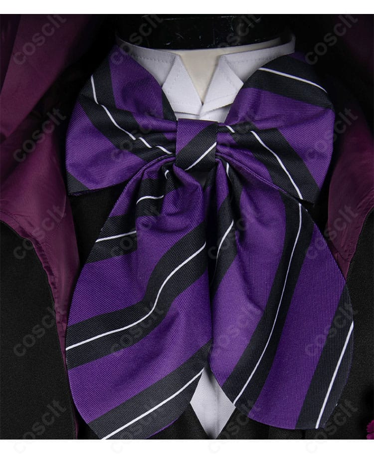 グレゴリー・バイオレット 制服の襟元ディテール。リボンの形状と台襟のステッチ、生地の質感が分かる接写。