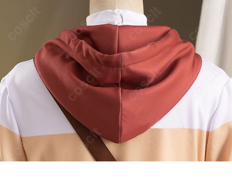 背面の帽子ディテール。ローソンコラボらしいカラーリングでキャラクター感を演出。