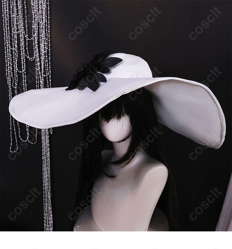 ダリア(コンスタンス)衣装の帽子アクセサリー。縁の装飾とフォルムを再現したディテール