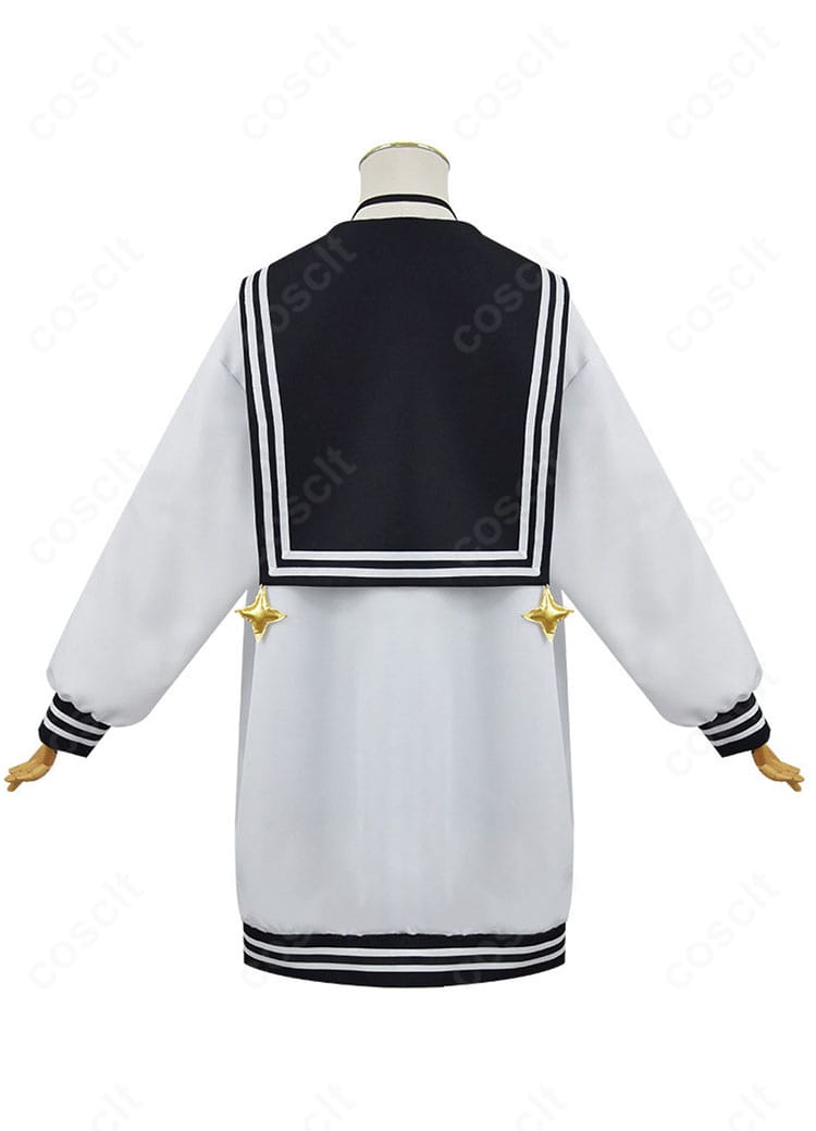 背面デザイン。披肩風パーツと背面ライン、スカートの落ち感を確認できる画像。