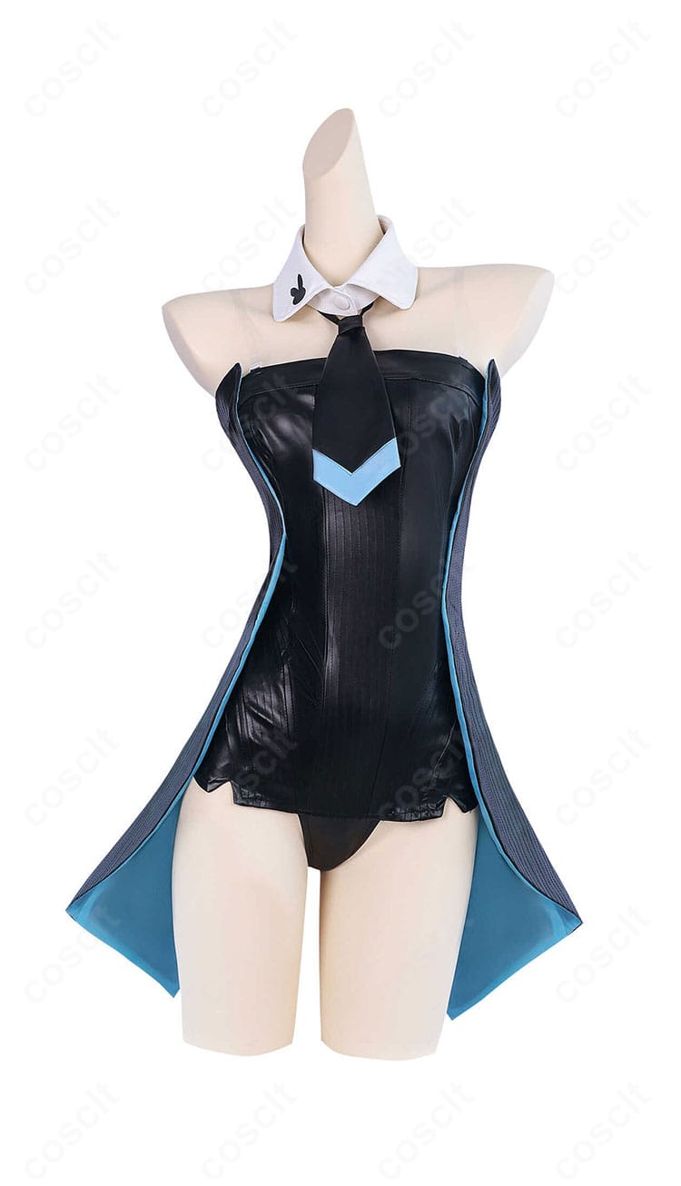 初音ミク バニーコスプレ衣装の正面全体。レオタード中心のタイトなシルエットとネクタイ装飾を確認できます。