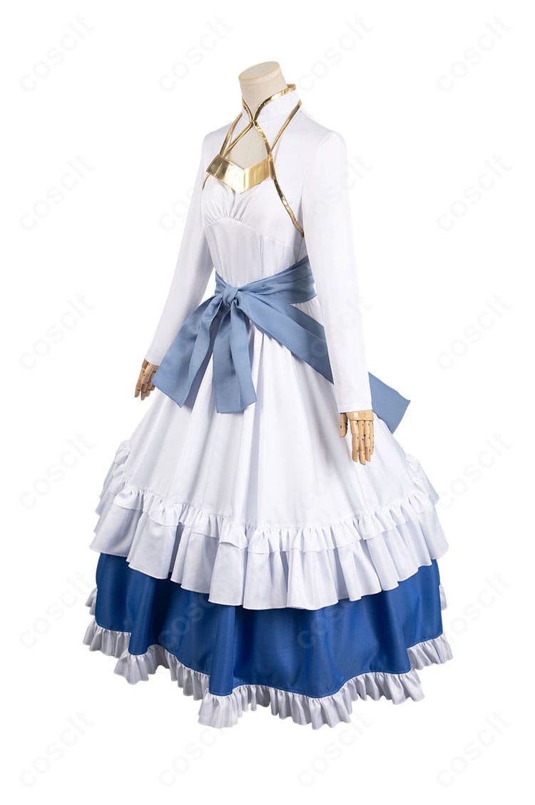 アイリス衣装の側面。ウエストラインとスカートの落ち感、装飾の立体感が分かるディテール。