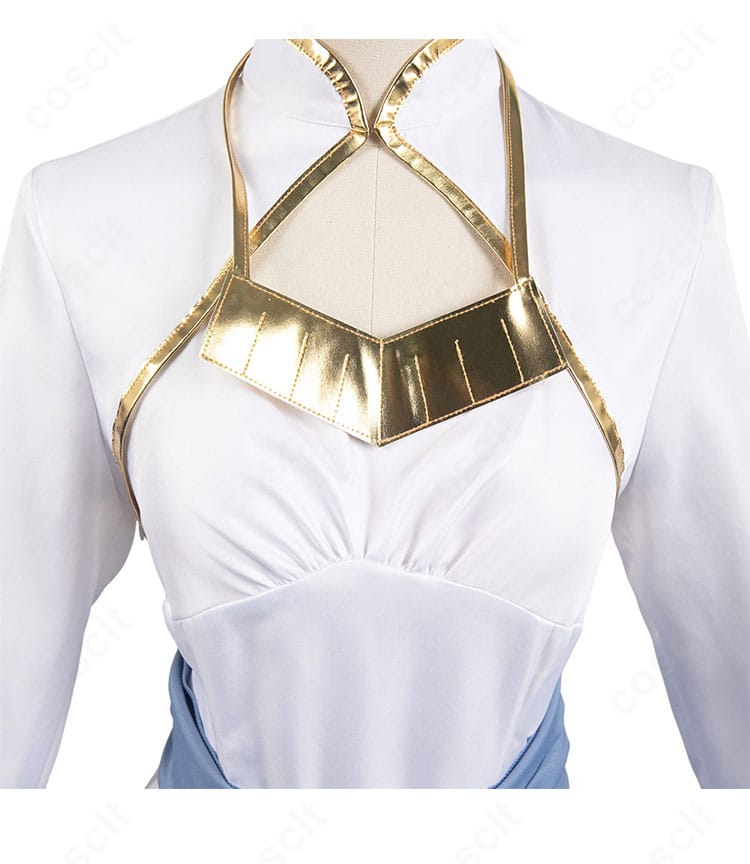 衣領と襟元の拡大。精緻な装飾と刺繍調ディテールで上品さを演出。