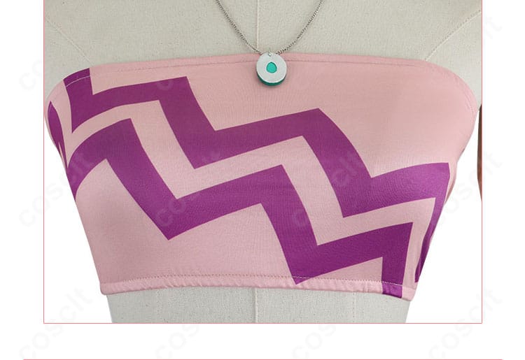 上衣（コート前身頃）のディテール。前立てとステッチの丁寧な縫製が見える。