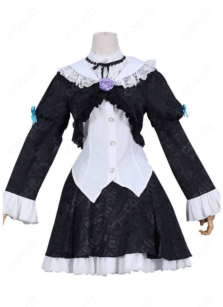 黒猫(五更瑠璃)ゴスロリ衣装 正面全身。コートとスカートのAラインと胸元リボンの配置がわかる画像。