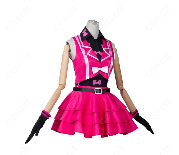 春音あいら ユニット衣装の側面。フレアスカートの広がりとトップスのライン、ベルト位置のバランスが確認できる画像。