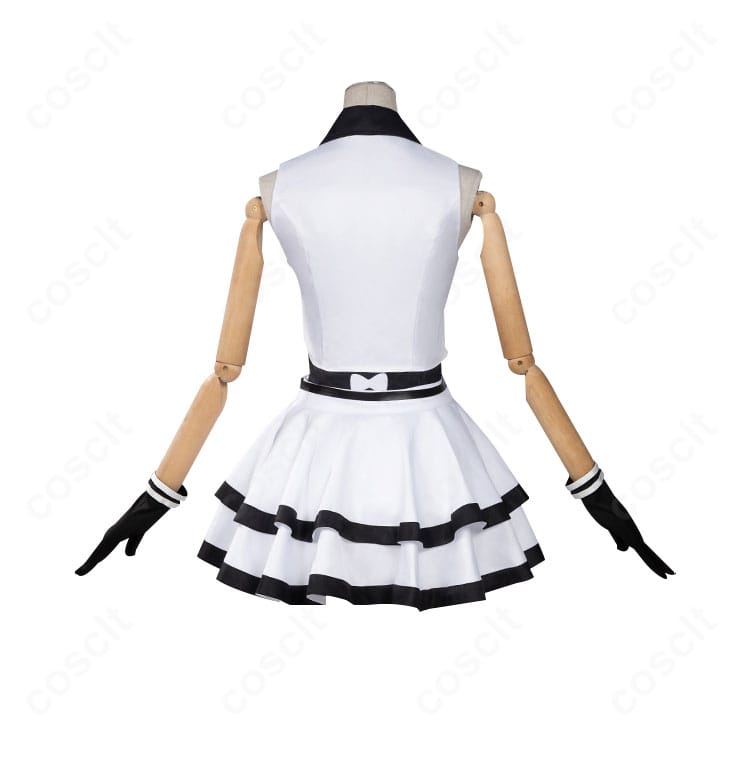 高峰みおん ユニット衣装の背面画像。スカートの落ち感や背面装飾のバランスを捉えたカットです。