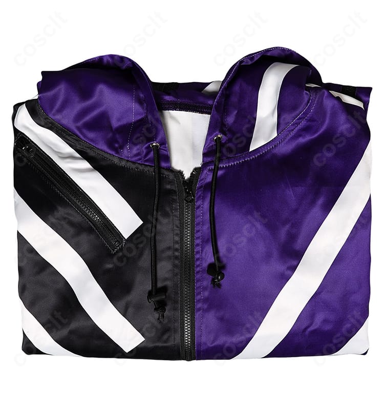 鉄拳8 レイナ コートの襟元装飾ディテール。襟の形状と意匠が分かるアップ。