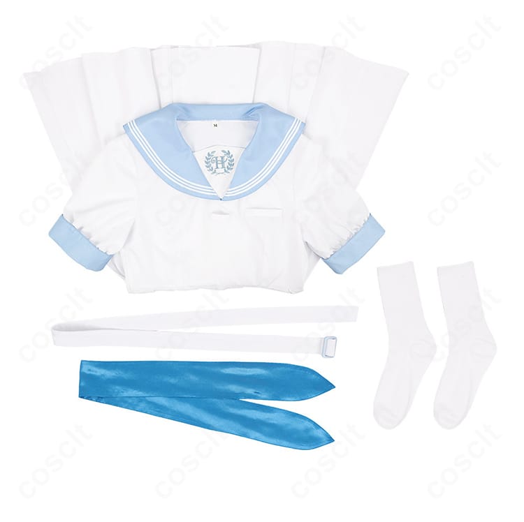 セット内容一覧。ワンピース、スカーフ、ベルト、靴下の4点が整然と並んだ確認用カット。