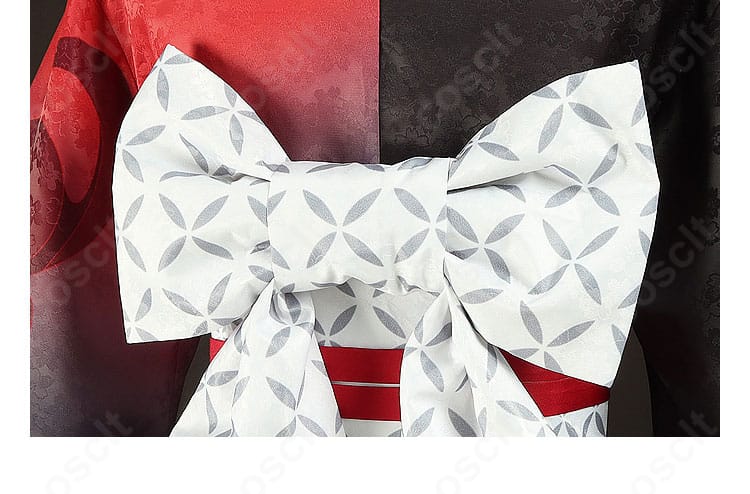 原神 羽生田千鶴 コスプレ衣装の背面リボン。可愛らしい蝶結びが後ろ姿を華やかに。