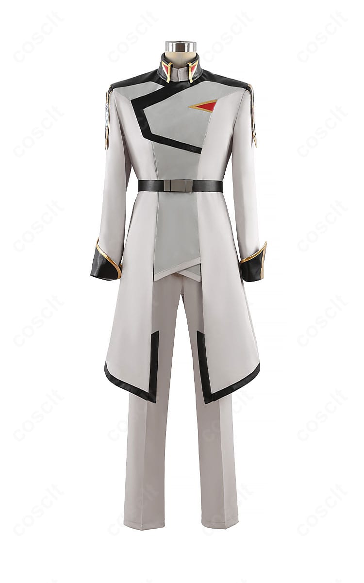 キラ・ヤマト 准将服(劇場版)コスプレの正面全身。直線的なラインとフィット感のあるシルエットが特徴。