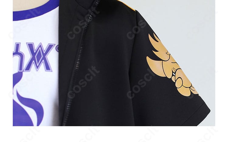 外套の肩〜袖:肩線・袖口の配色と装飾パーツの質感アップ