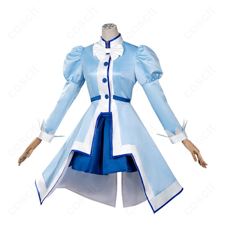 レイン コスプレ衣装のサイドビュー。ハリのあるスカートが生むきれいなラインと装飾の立体感。