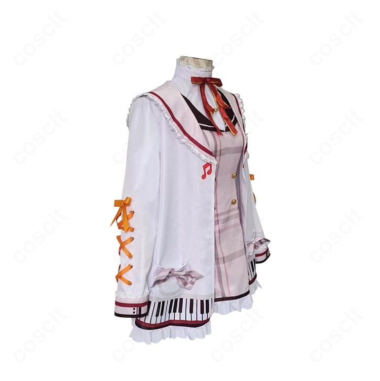 右側からの全身ディテール。ラインの美しさと留め具配置がわかる角度。