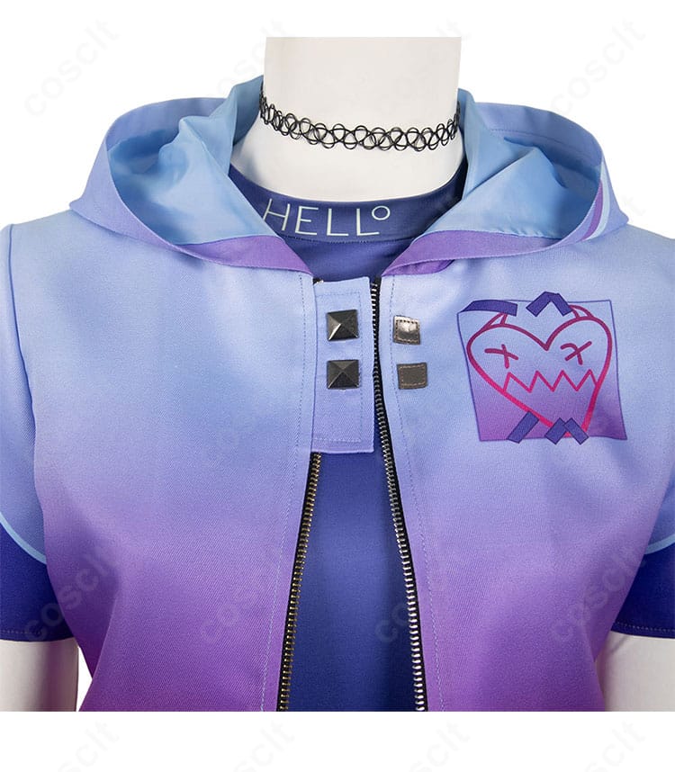 クローヴ コスプレ衣装 上衣ディテール。チョーカー周りと装飾の精巧な刺繍がわかるクローズアップ。