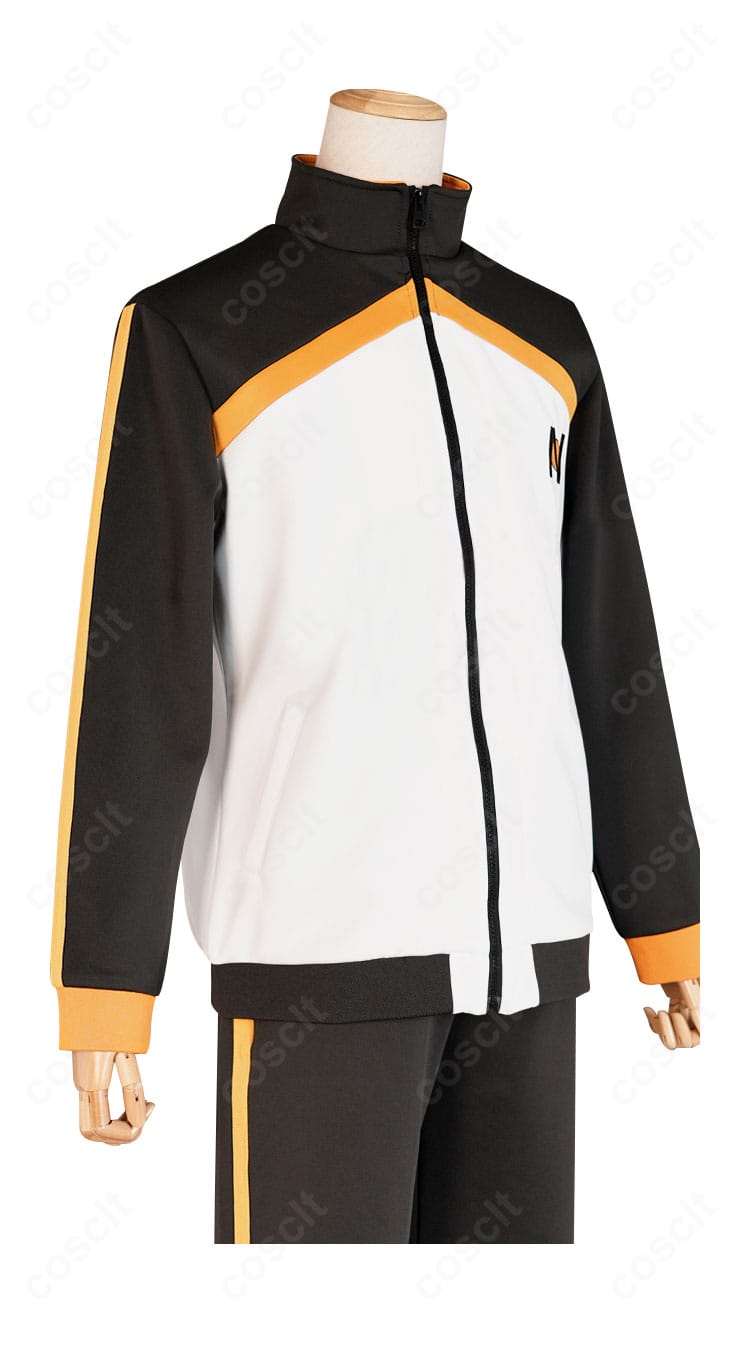 ナツキ・スバル衣装の右側面。袖から脇にかけての切替ラインときれいなサイドシルエットが分かります。