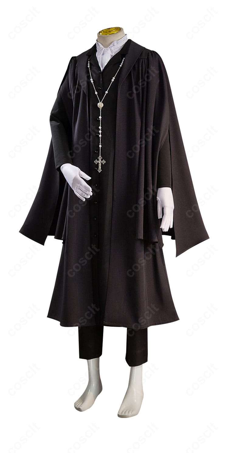 セバスチャン・ミカエリス コスチューム側面。コートの落ち感とパンツのテーパードラインを強調。