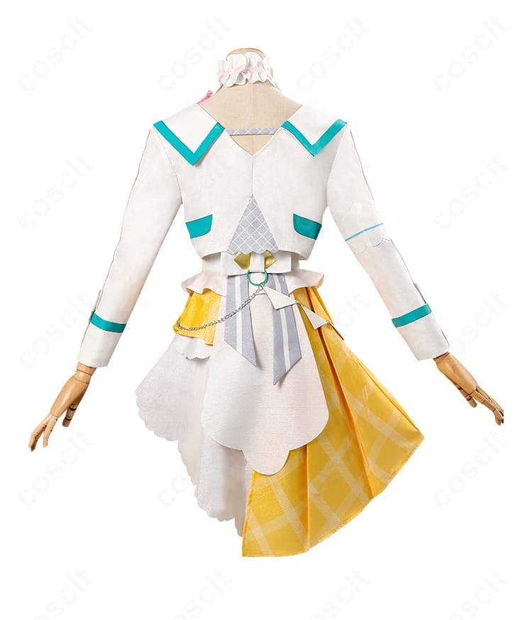 初音ミク FUN! FAN! TRIPコスプレ衣装の背面写真(後ろ開き・スカートの広がり)