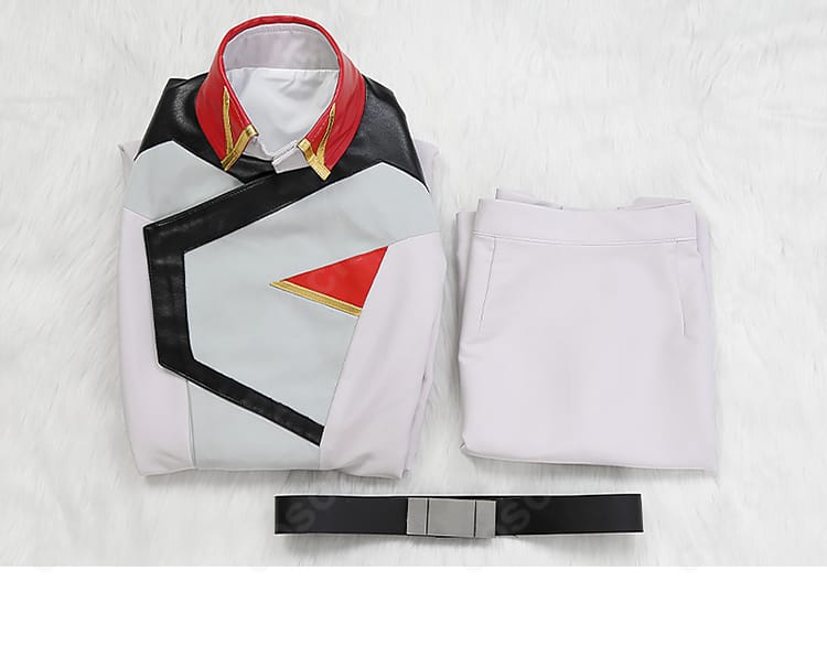 セット内容:上着・スカート・ベルトの3点セットを並べた画像。