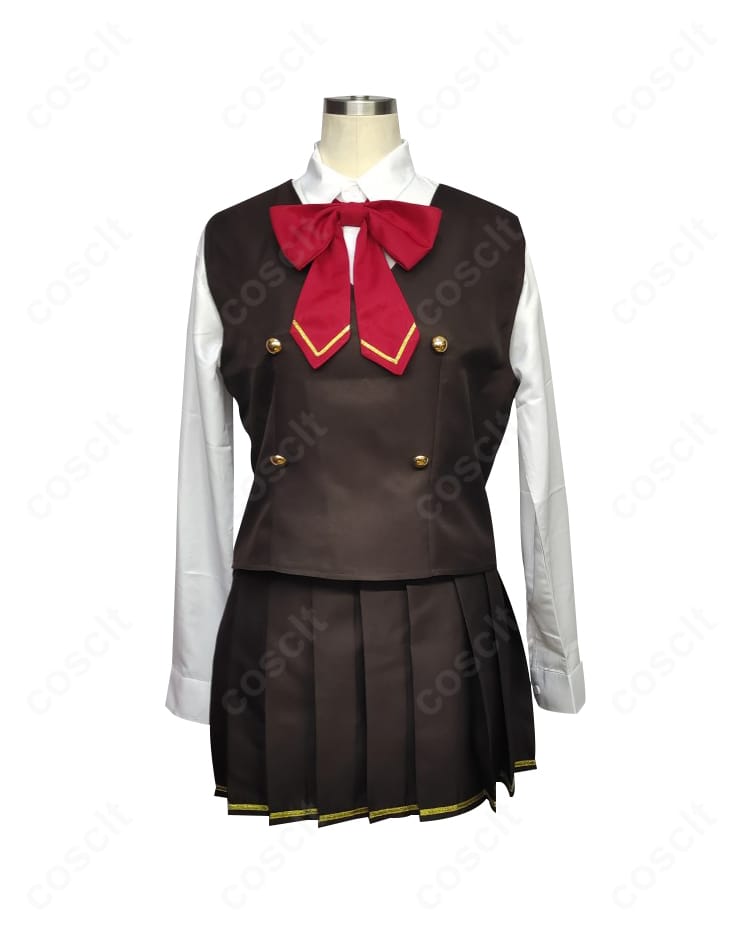 アリサ・ミハイロヴナ・九条 コスプレ衣装の内搭ディテール。ベストとシャツ、スカーフ結び目の近接写真