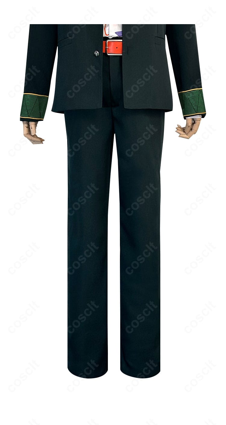 桐生三輝コスプレのコート裾・ベルト・ズボンの装飾ディテールを拡大した画像