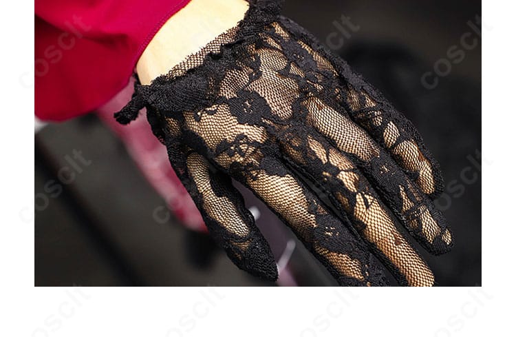 セリム衣装の手袋ディテール。縫製と形状でキャラクター性を再現