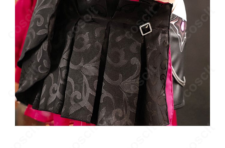 セリム衣装の裾装飾。しっかりした作りと美しいラインの近影