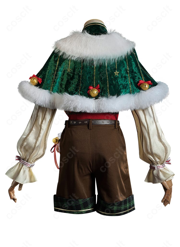 『聖夜の温もり』衣装の背面。マントのラインと背面装飾のバランスが見える構図