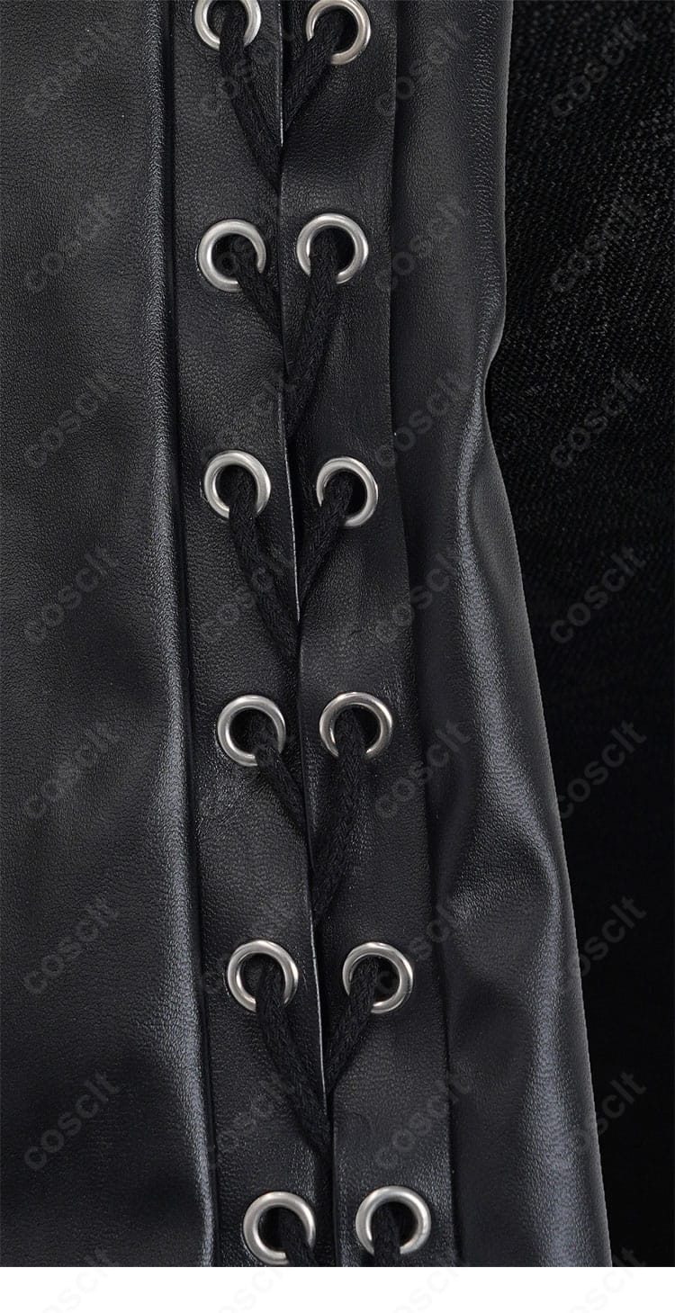 系紐（コード）ディテール。結び目と先端金具の仕立てを示すアップ。