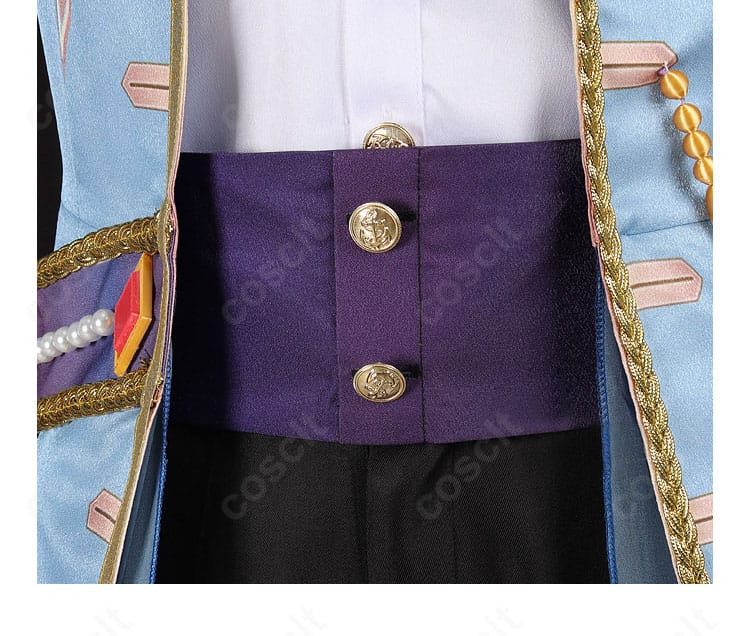 コルセットベルトの意匠。ウエストを引き締め、シルエットを美しく見せる設計。