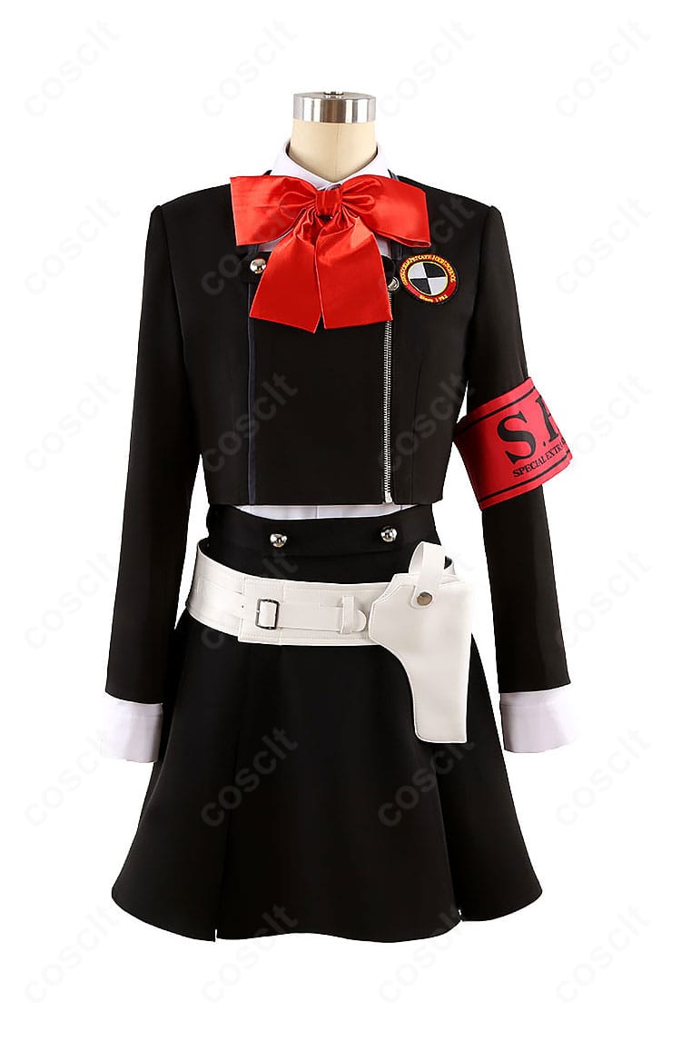 ペルソナ3P・汐見琴音の制服コスプレ正面。ブレザーのシルエットと胸元のアクセントが分かる。